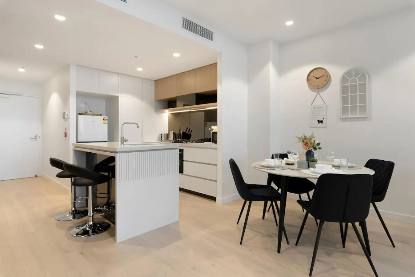 Luxurious 2Br Apt W River View Brisbane Apartment